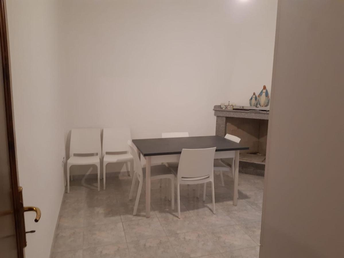 Appartamento Mare Sardegna Siniscola A 6 Km Da La Caletta Santa Lucia Capo Comino Berchida מראה חיצוני תמונה